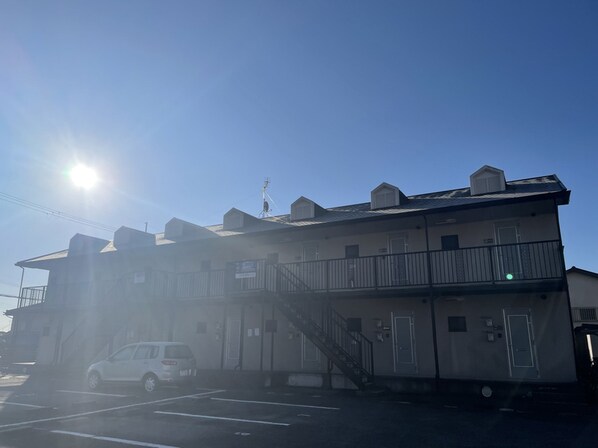 メゾンドールの物件外観写真